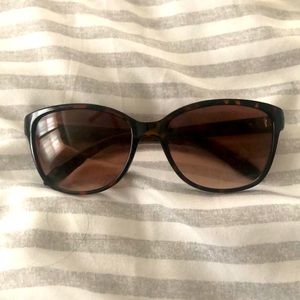 Simply Vera sunglasses